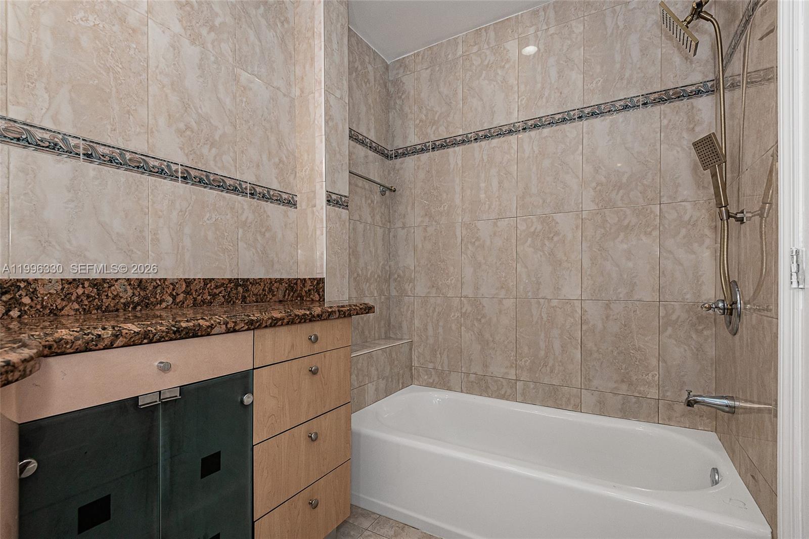 2545 Northeast 207th Street Miami, FL 33180 - Photo 22 of 32