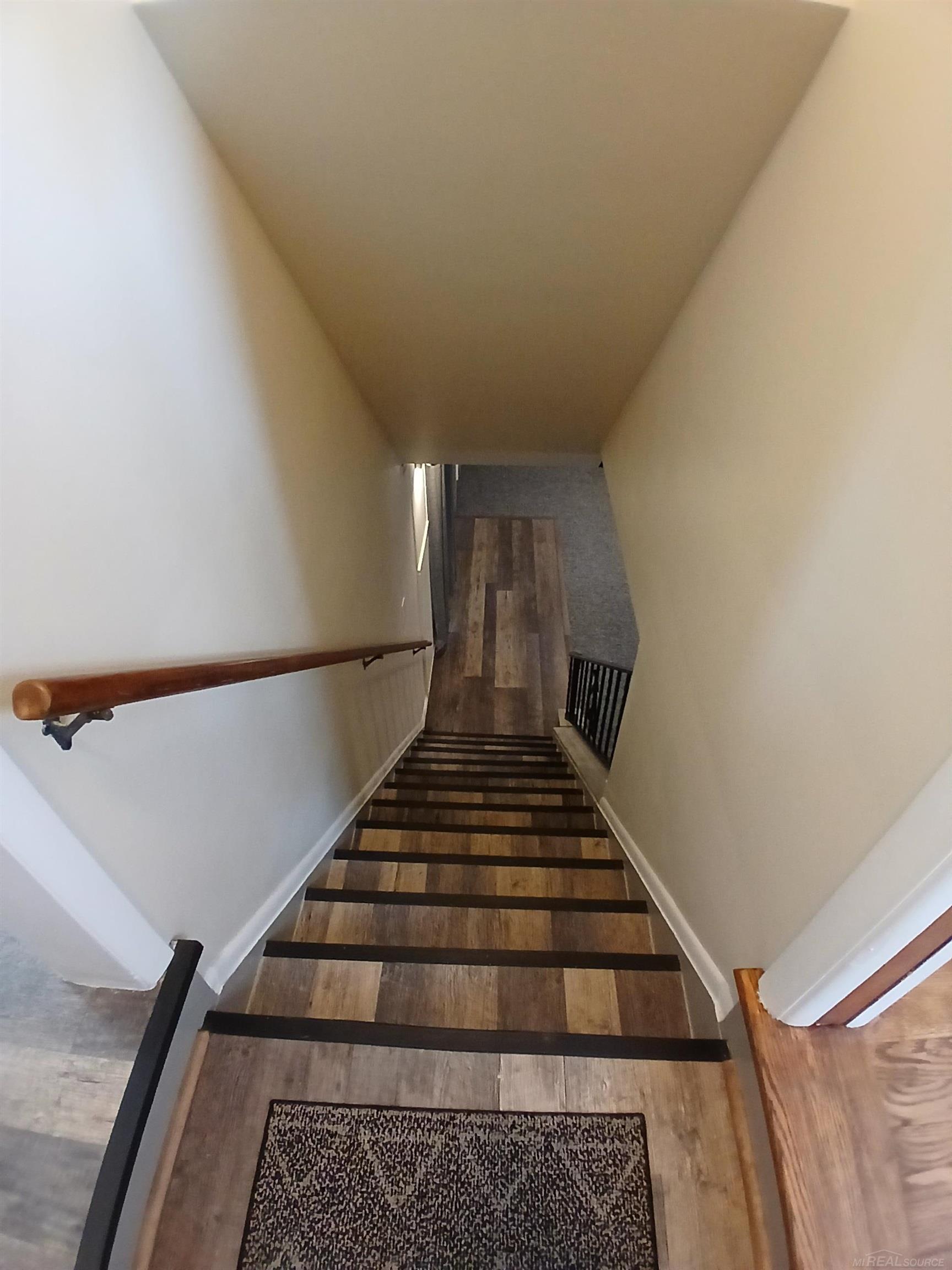 24675 Ridgecroft Avenue Eastpointe, MI 48021 - Photo 21 of 31