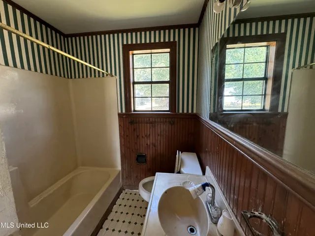 $55,000 | 2709-2711 Miller Avenue, Natchez, MS 39120