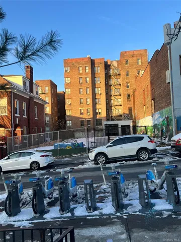 $7,500,000 | 1925 Grand Concourse | Mount Hope