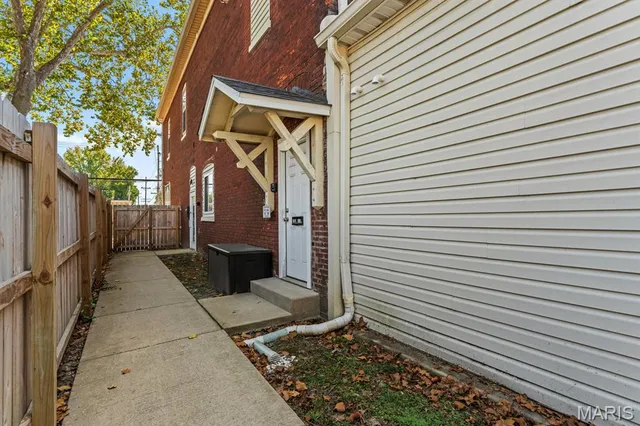 $240,000 | 719 Centreville Avenue, Belleville, IL 62220