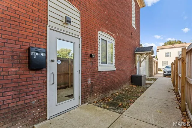 $240,000 | 719 Centreville Avenue, Belleville, IL 62220