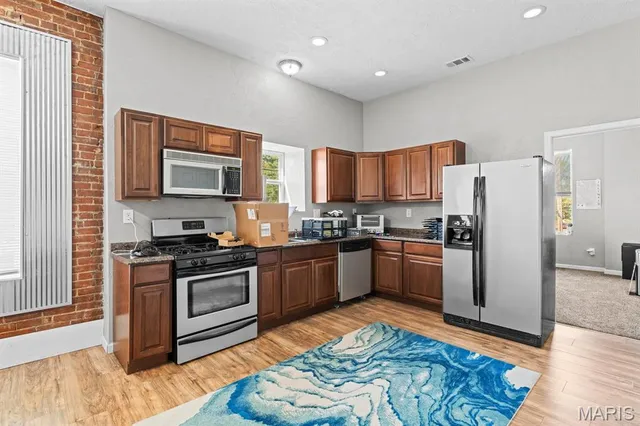 $240,000 | 719 Centreville Avenue, Belleville, IL 62220