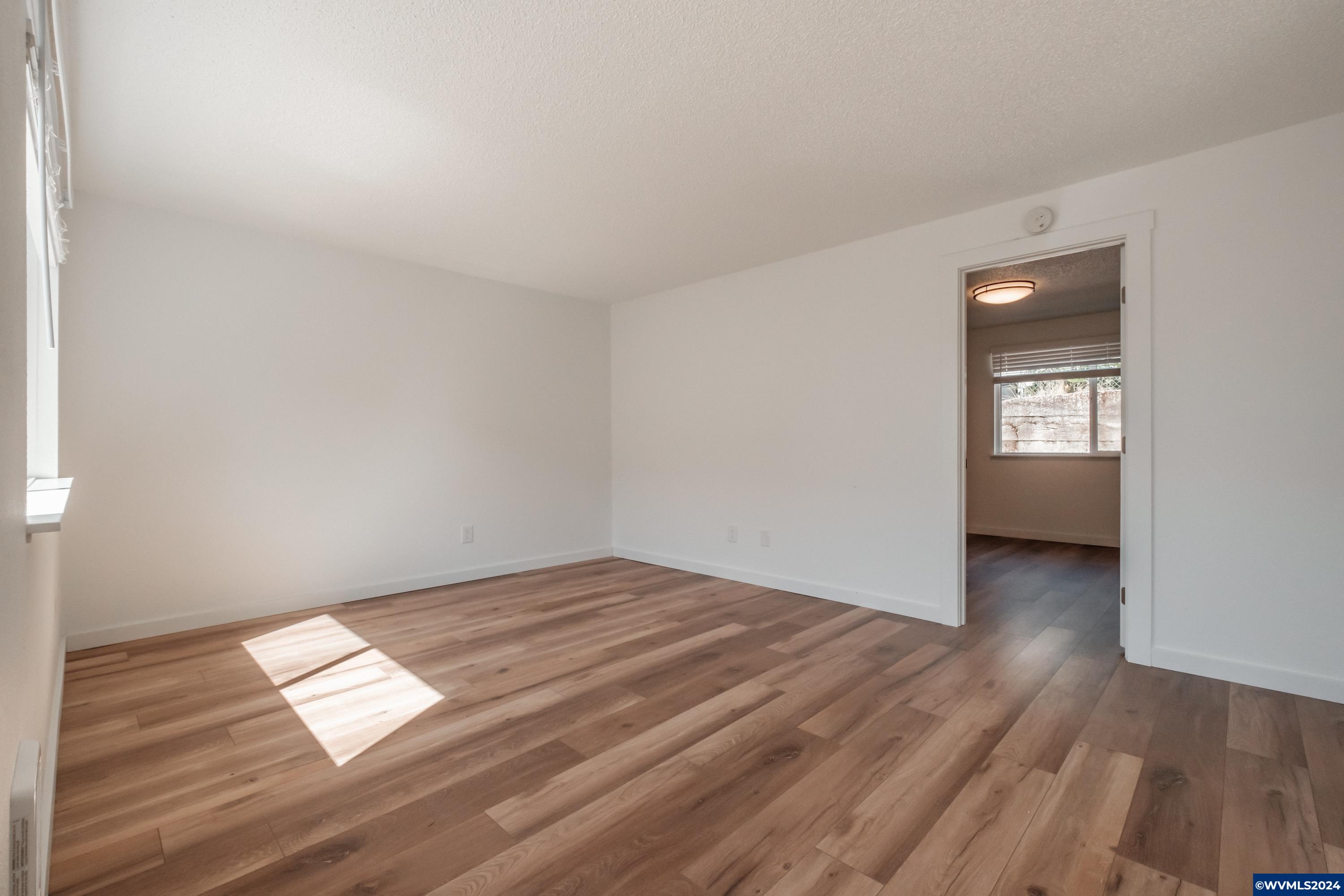 175 Northeast Fern Court Dallas, OR 97338 - Photo 6 of 25