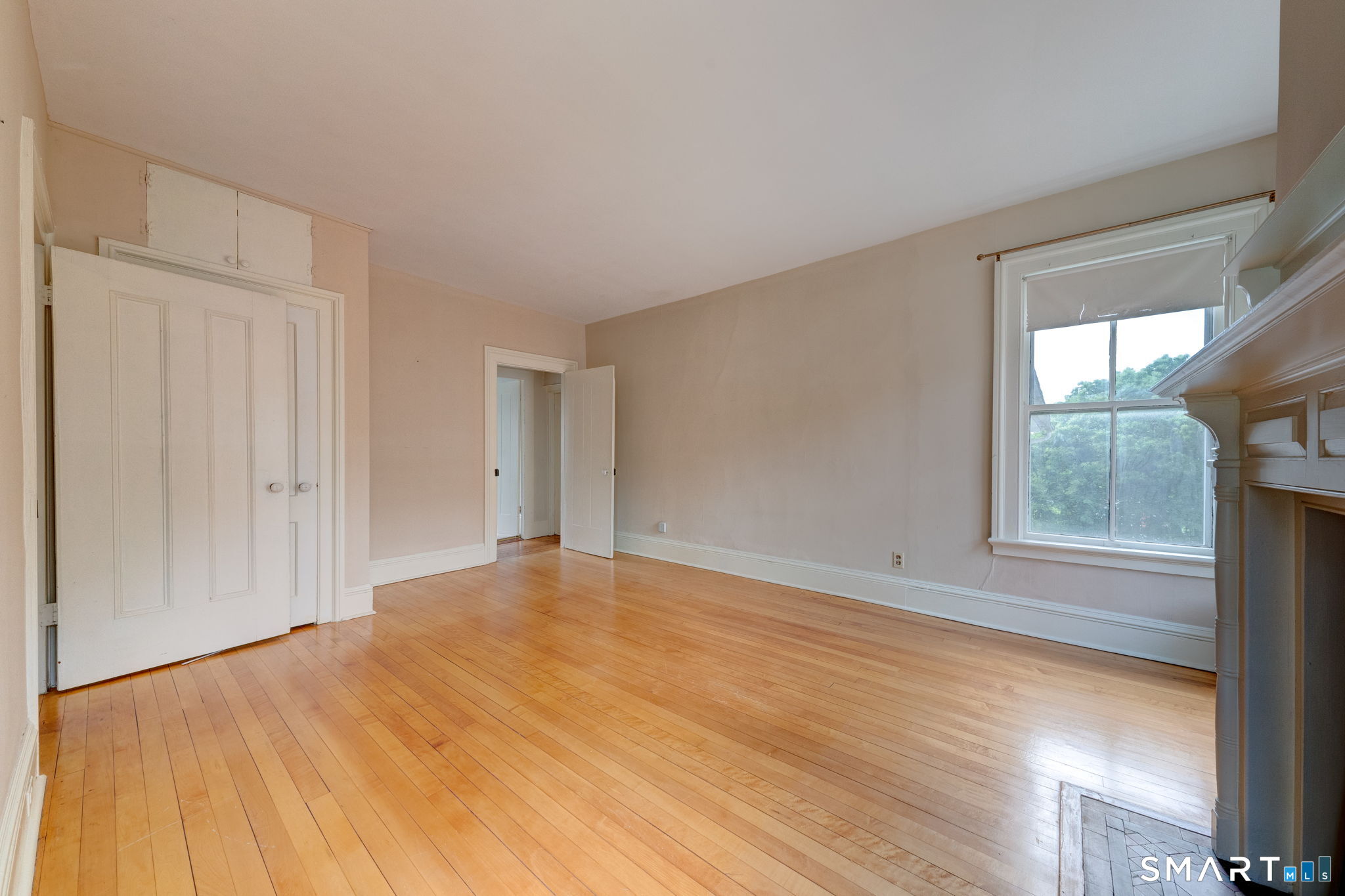840 Worthington Ridge Berlin, CT 06037 - Photo 13 of 33 Gleaming hardwood and softwood floors throughout most of the home (photo 2023)