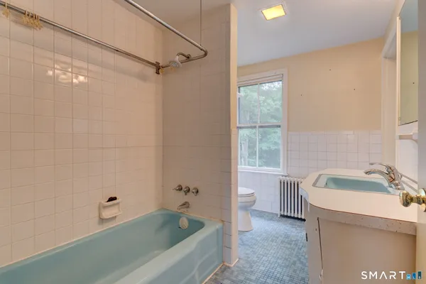 $549,500 | 840 Worthington Ridge, Berlin, CT 06037