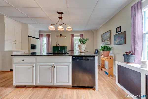 $549,500 | 840 Worthington Ridge, Berlin, CT 06037