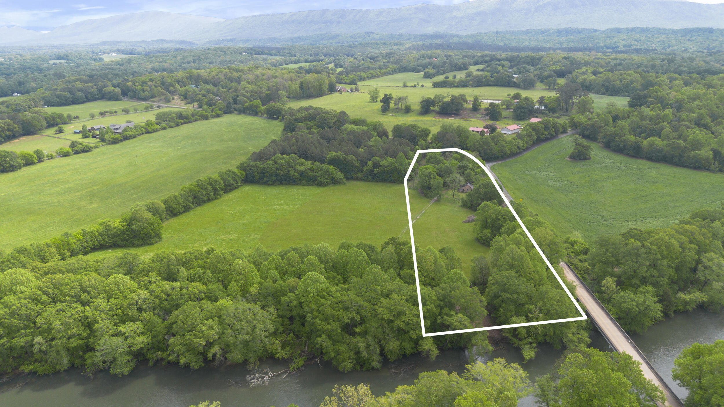 939 Reynolds Bridge Road Benton, TN 37307 - Photo 15 of 23 26_dji_0602a