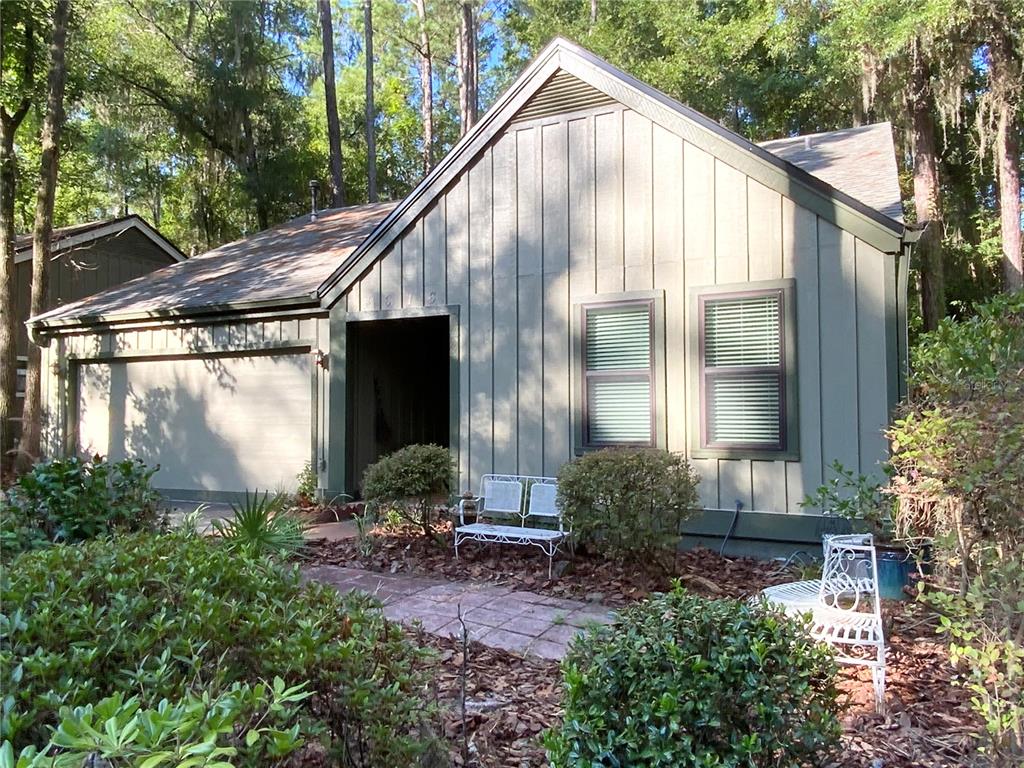 4616 Southwest 84 Dr