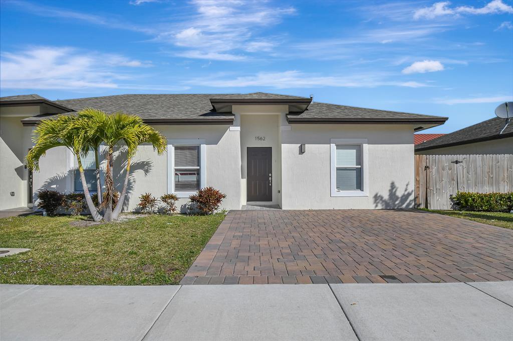 1562 West 26th Court Riviera Beach, FL 33404 - Photo 15 of 16 15