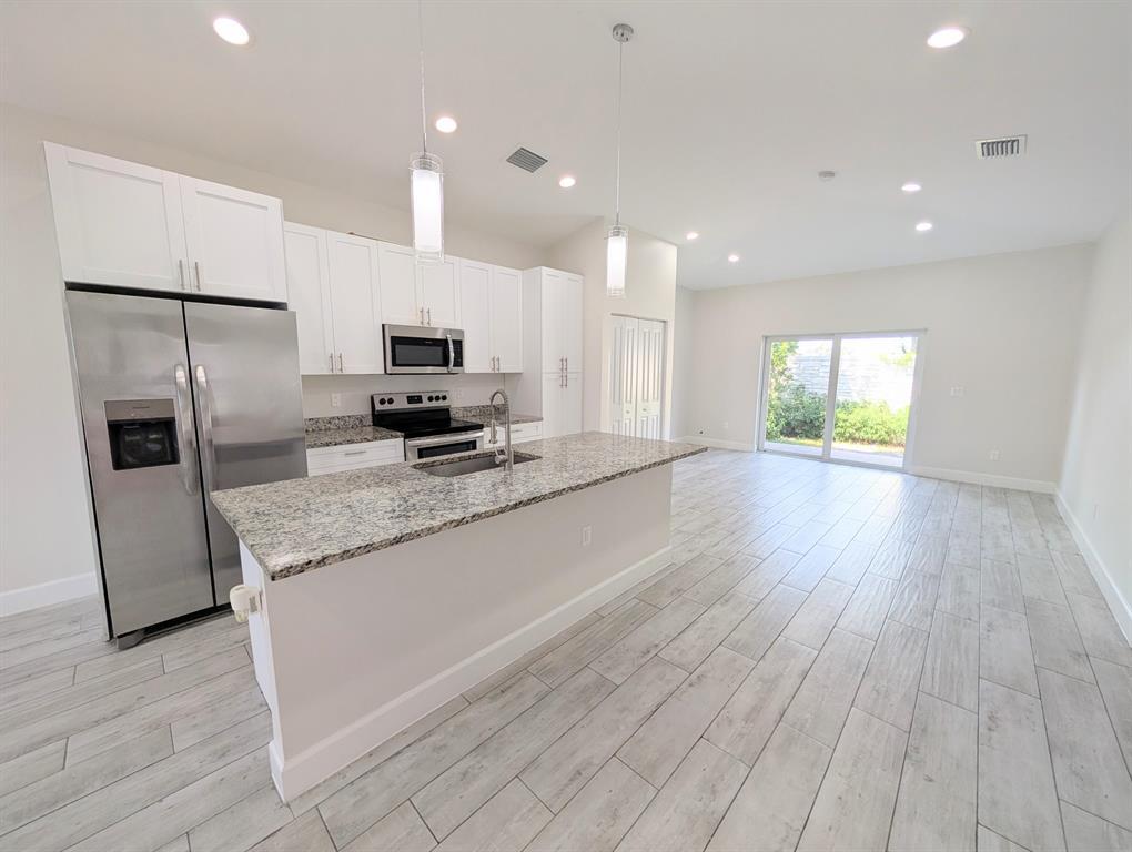 1562 West 26th Court Riviera Beach, FL 33404 - Photo 2 of 16 2