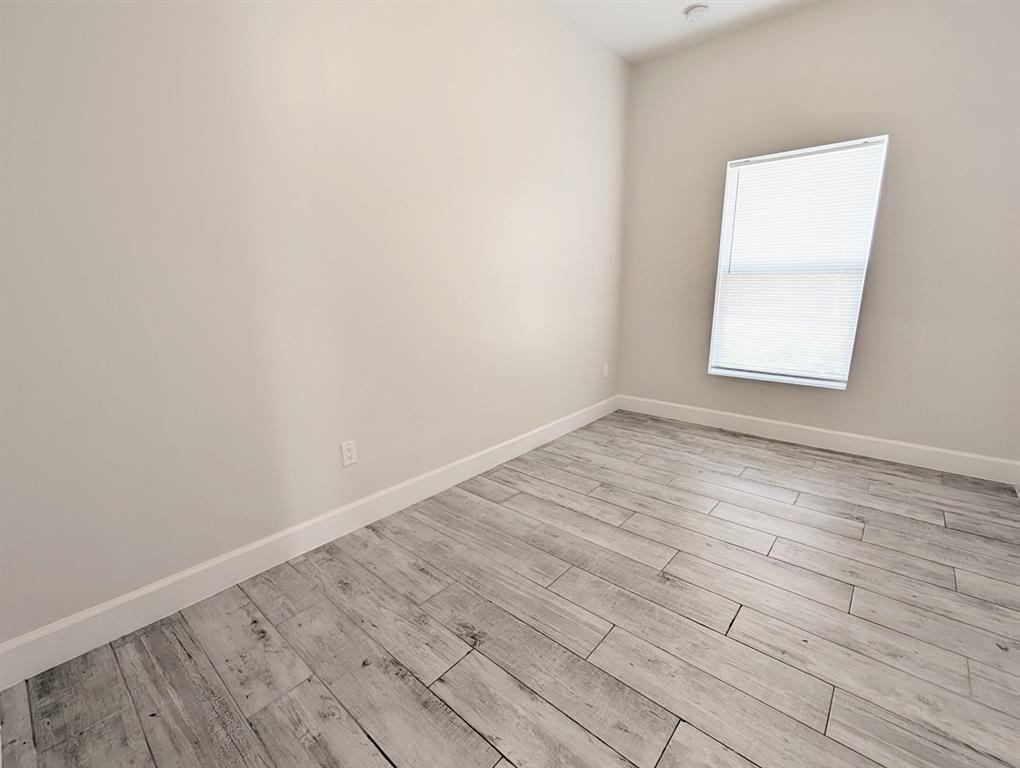 1562 West 26th Court Riviera Beach, FL 33404 - Photo 9 of 16 9