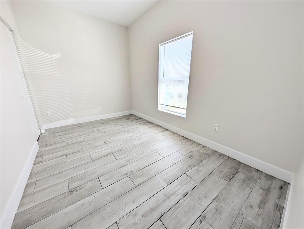 1562 West 26th Court Riviera Beach, FL 33404 - Photo 10 of 16 10