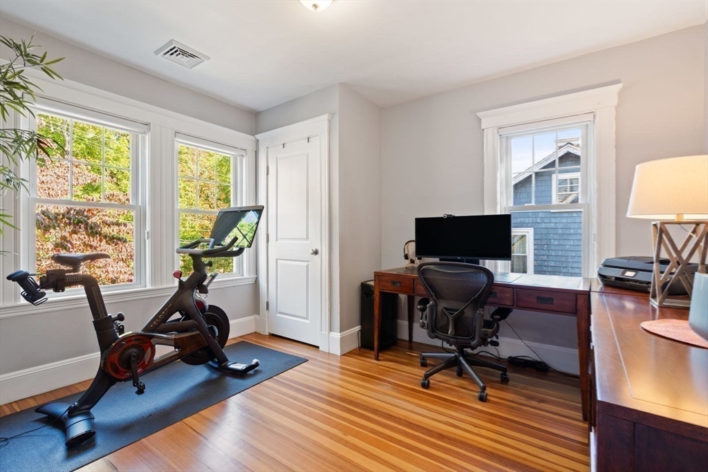 60 Trapelo Road Waltham, MA 02452 - Photo 20 of 31 Gallery Image 20