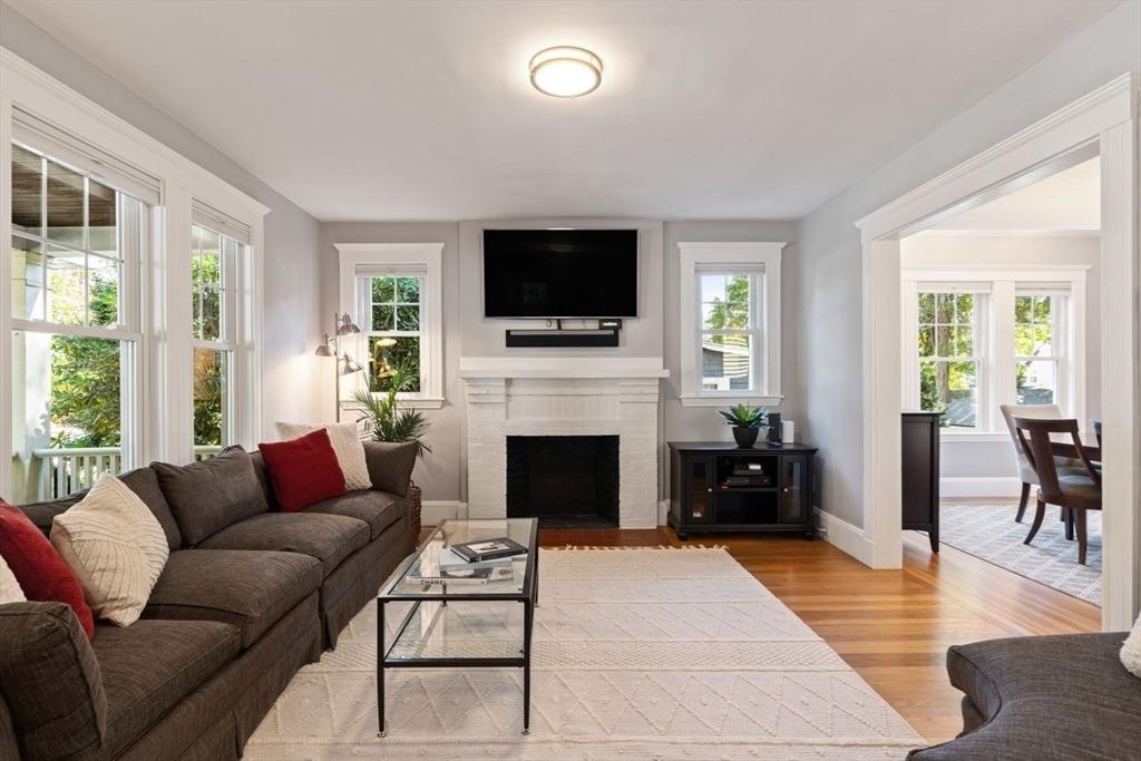 60 Trapelo Road Waltham, MA 02452 - Photo 4 of 31 Gallery Image 4