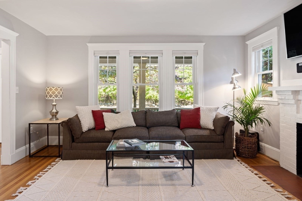 60 Trapelo Road Waltham, MA 02452 - Photo 5 of 31 Gallery Image 5