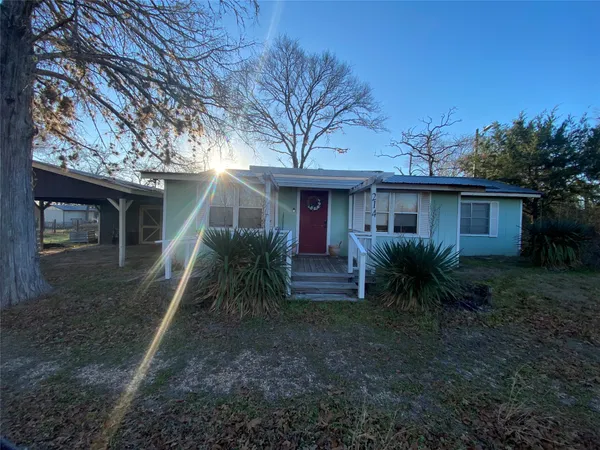 $155,000 | 214 Houston Avenue, Somerville, TX 77879