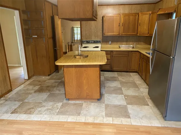 $149,000 | 214 Houston Avenue, Somerville, TX 77879