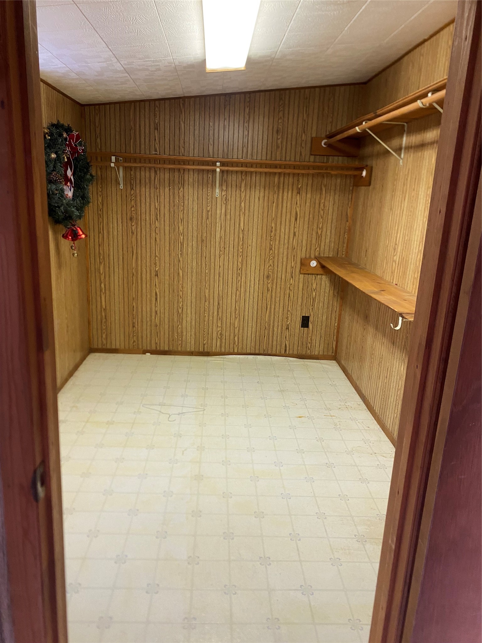 214 Houston Avenue Somerville, TX 77879 - Photo 17 of 18 Bedroom 3 or Office