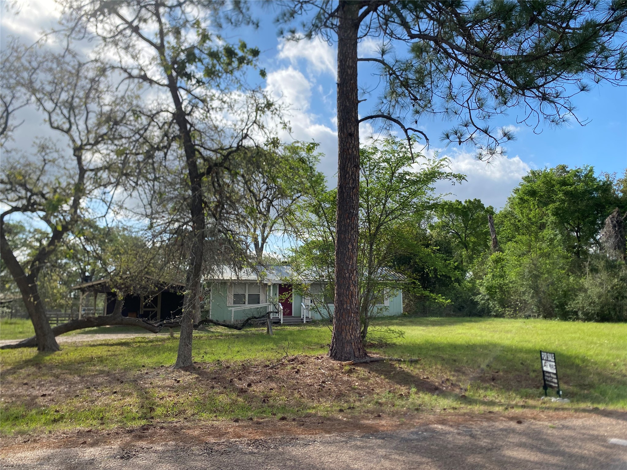 214 Houston Avenue Somerville, TX 77879 - Photo 3 of 18 Exterior Front Street View