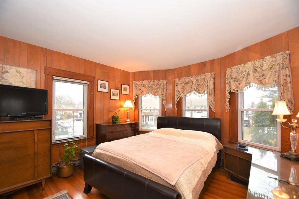 44 Thaxter Road Newton, MA 02460 - Photo 13 of 24