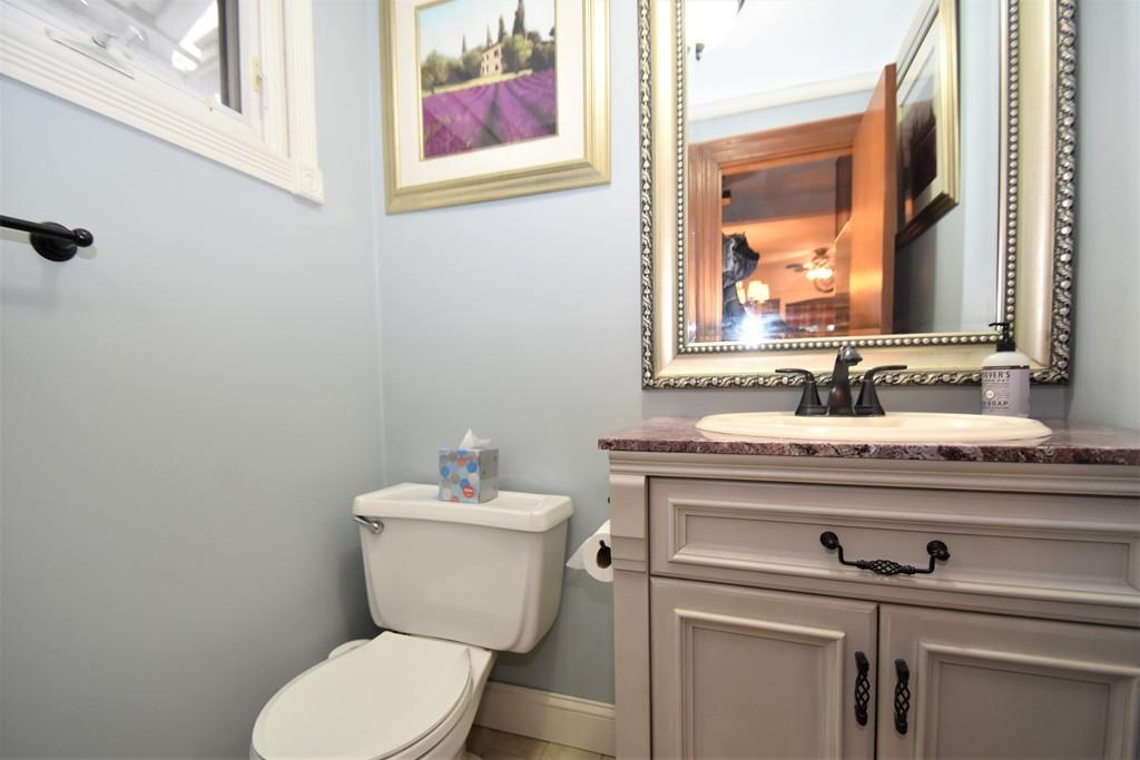 44 Thaxter Road Newton, MA 02460 - Photo 18 of 24