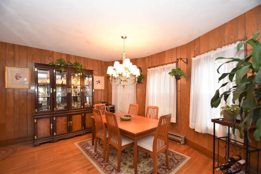44 Thaxter Road Newton, MA 02460 - Photo 7 of 24