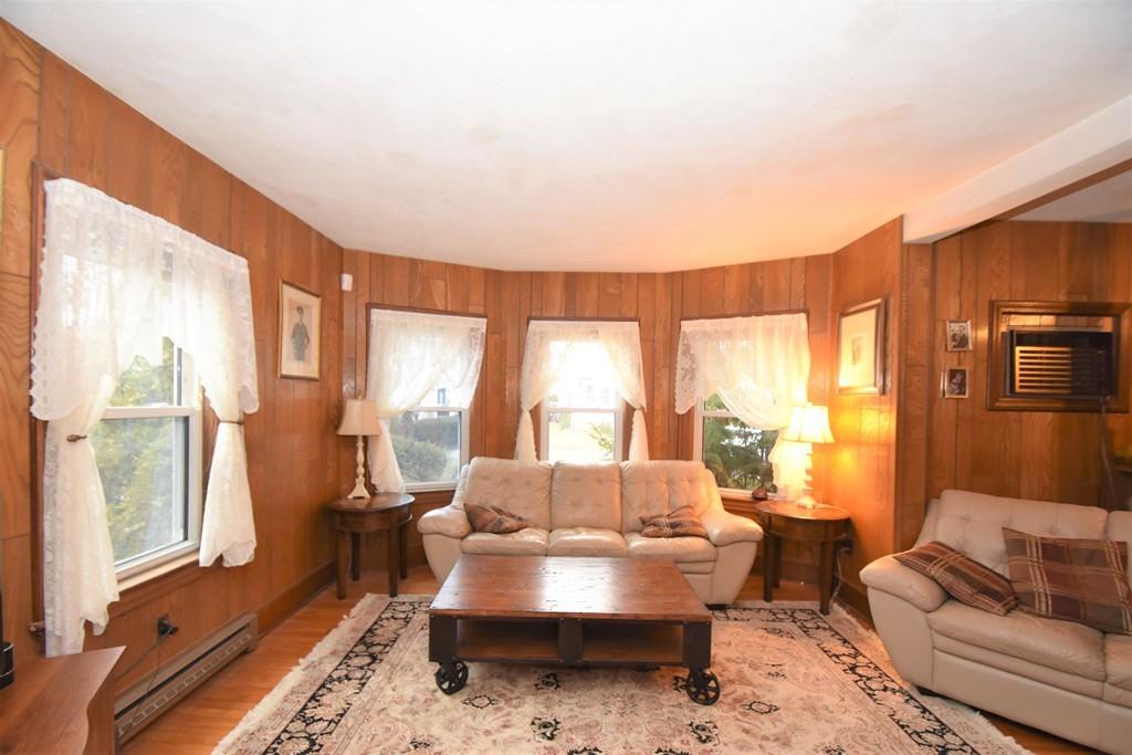 44 Thaxter Road Newton, MA 02460 - Photo 10 of 24