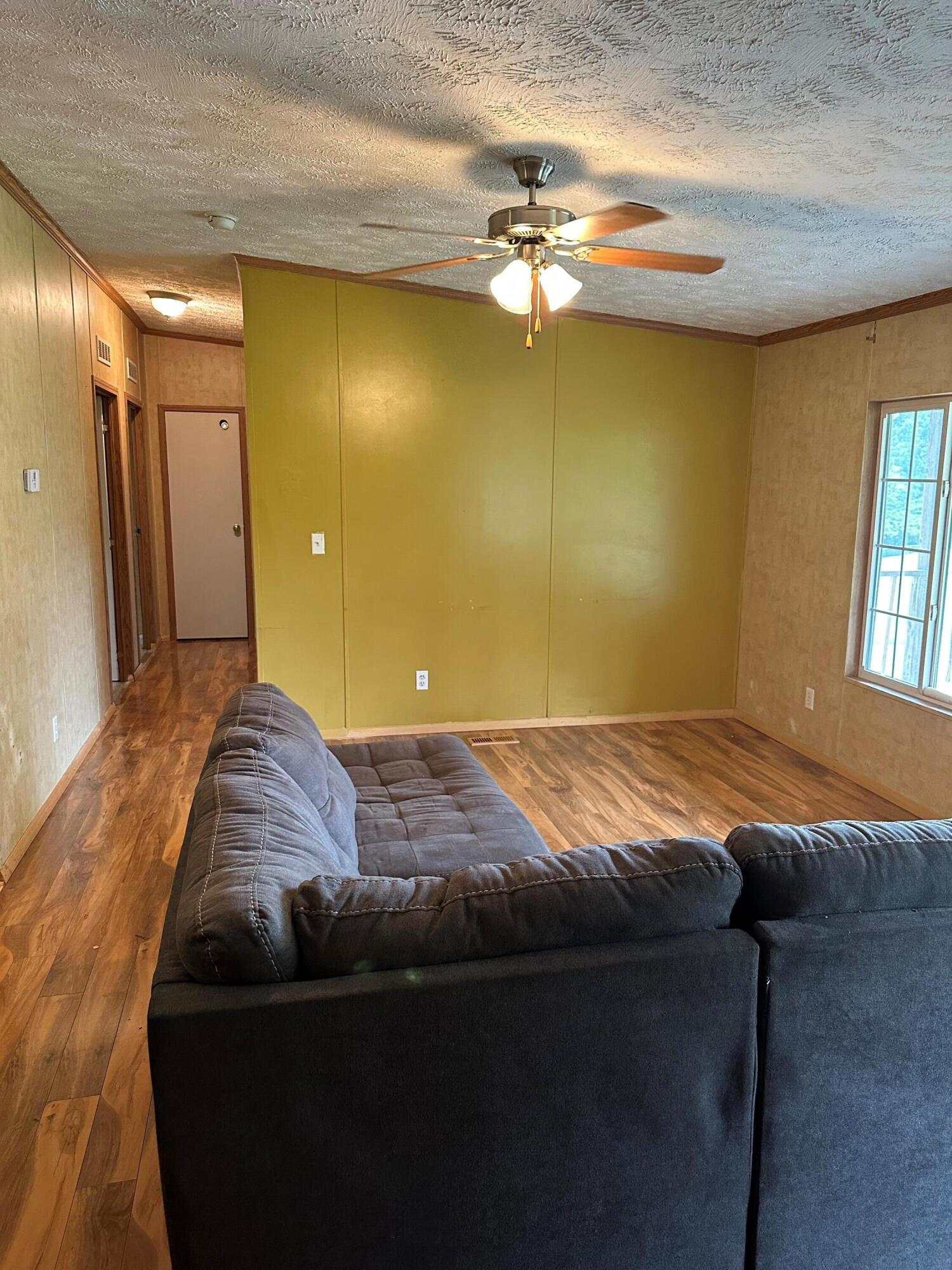 185 Fred Barnett Road Corbin, KY 40701 - Photo 10 of 21 living room 2