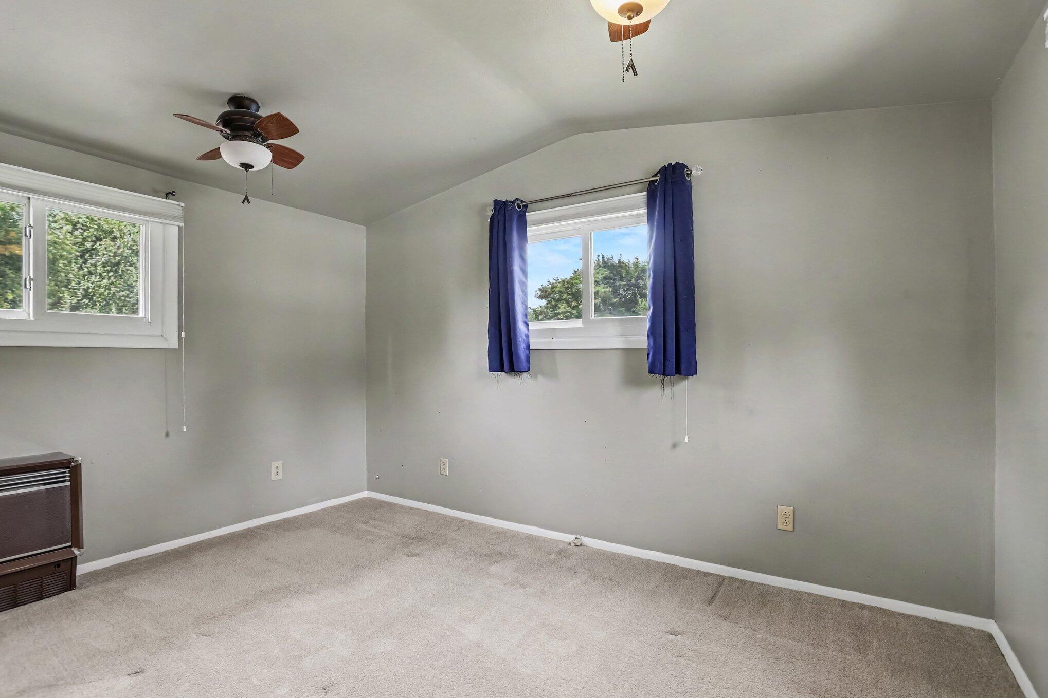 237 24th Street North Springfield, MI 49037 - Photo 16 of 25 015_file_1328