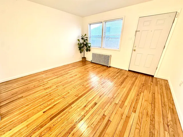 $1,599 | 31-33 Tillinghast Street, Unit 3, Newark, NJ 07108