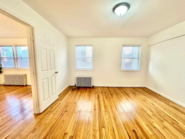 $1,599 | 31-33 Tillinghast Street, Unit 3, Newark, NJ 07108