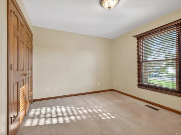 $274,000 | 12415 Falcatta Drive, Fort Wayne, IN 46845