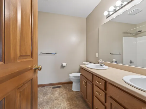 $274,000 | 12415 Falcatta Drive, Fort Wayne, IN 46845