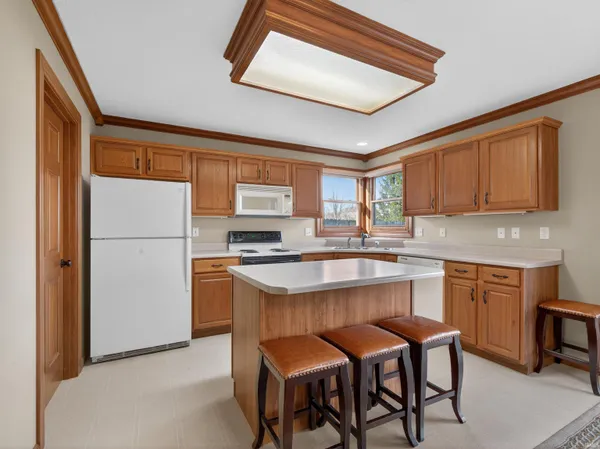 $274,000 | 12415 Falcatta Drive, Fort Wayne, IN 46845