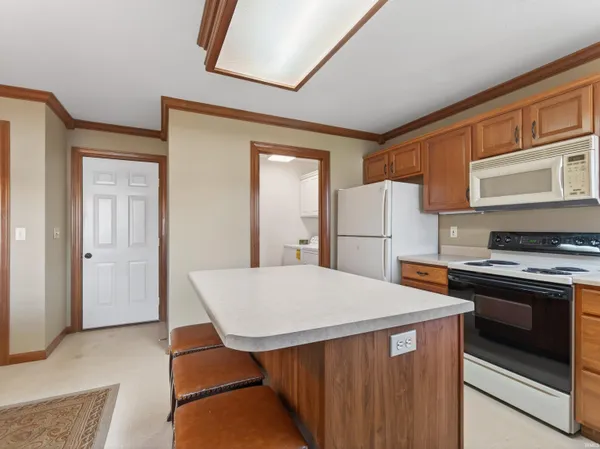 $274,000 | 12415 Falcatta Drive, Fort Wayne, IN 46845