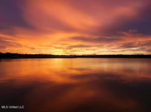 $690,000 | 92 Breakers Lane, Ridgeland, MS 39157