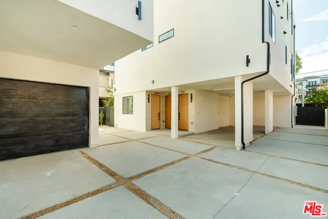 $6,875 | 1343 South Ogden Drive, Unit 3, Los Angeles, CA 90019