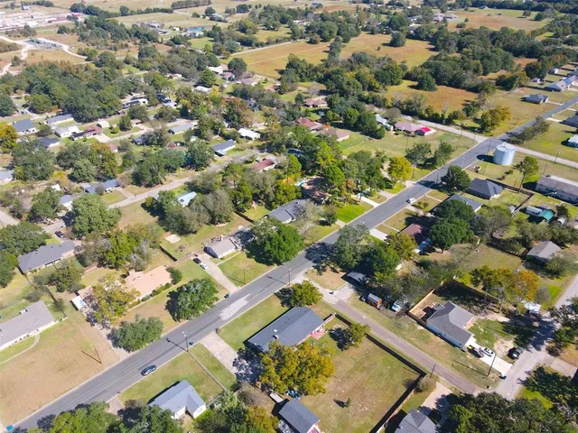 $295,000 | 703 East Pennsylvania Street, Van, TX 75790