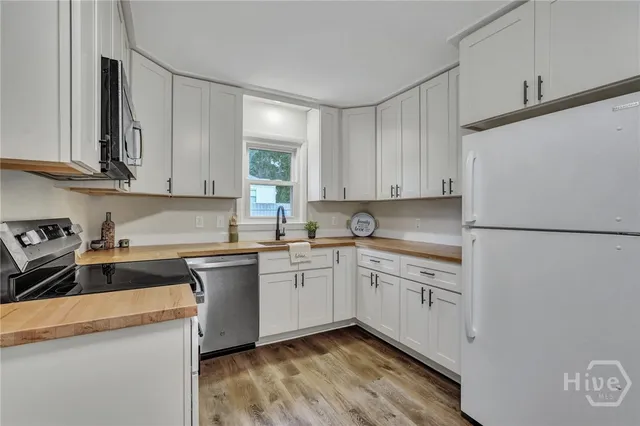 $249,500 | 2044 East 60th Street, Savannah, GA 31404