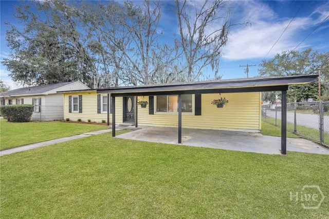 $249,500 | 2044 East 60th Street, Savannah, GA 31404