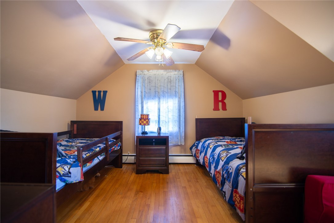 420 Sowams Road Barrington, RI 02806 - Photo 24 of 37 Large bedroom (number 2) on second floor