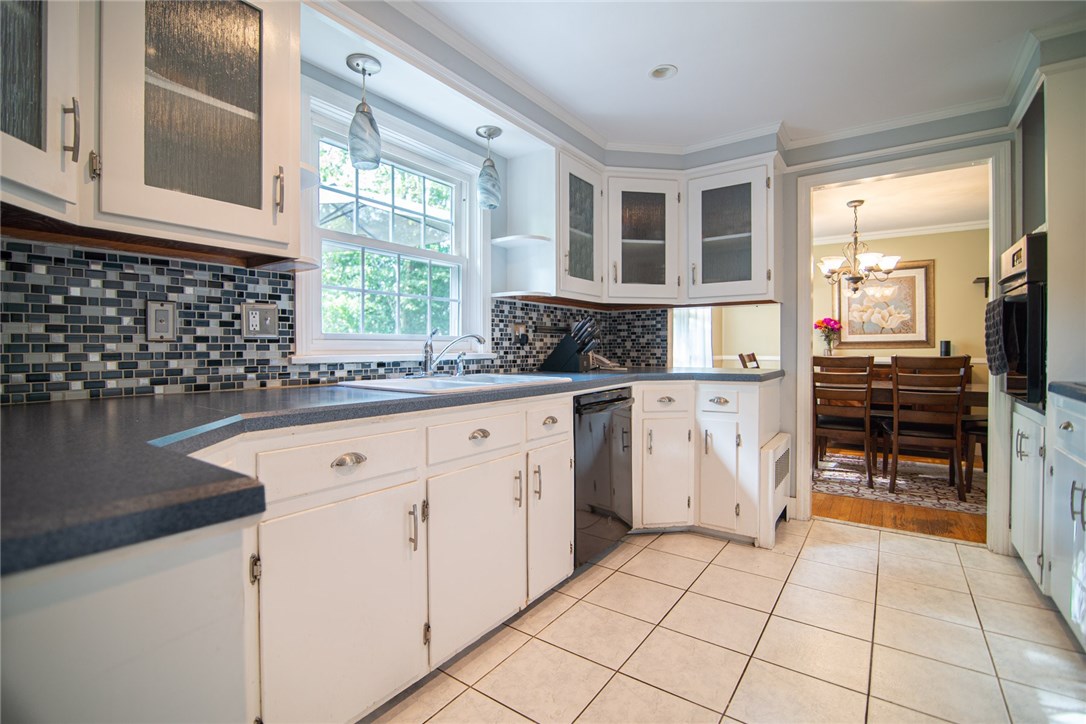 420 Sowams Road Barrington, RI 02806 - Photo 5 of 37 Kitchen