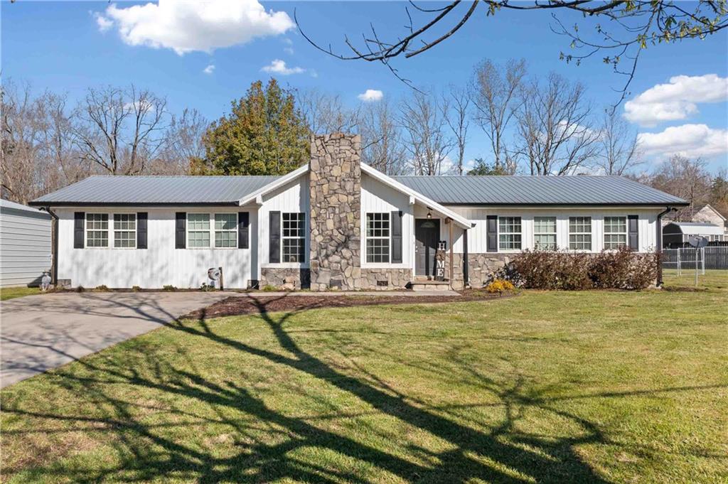 135 Flood Town Road Chatsworth, GA 30705 - Photo 1 of 1