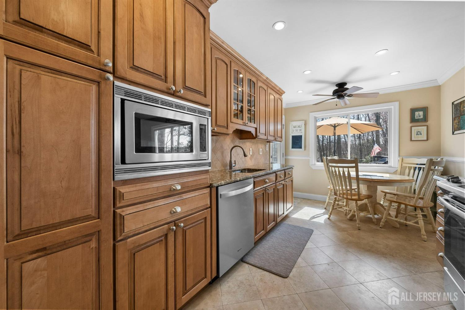 10 Barrie Road East Brunswick, NJ 08816 - Photo 14 of 41 Gallery Image 14