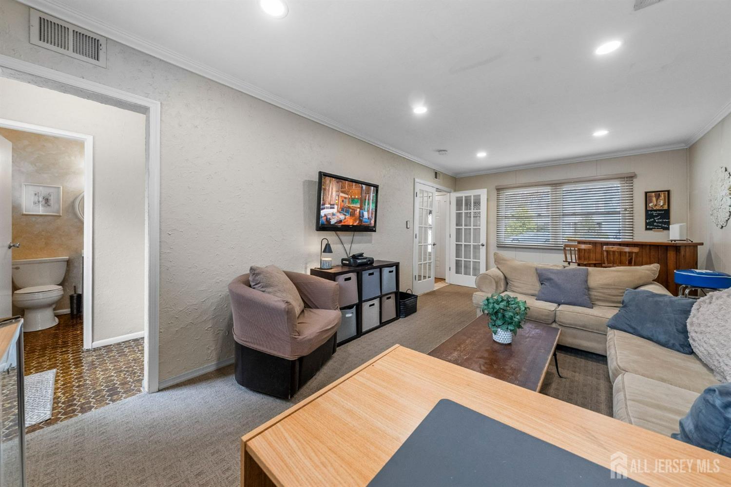 10 Barrie Road East Brunswick, NJ 08816 - Photo 20 of 41 Gallery Image 20