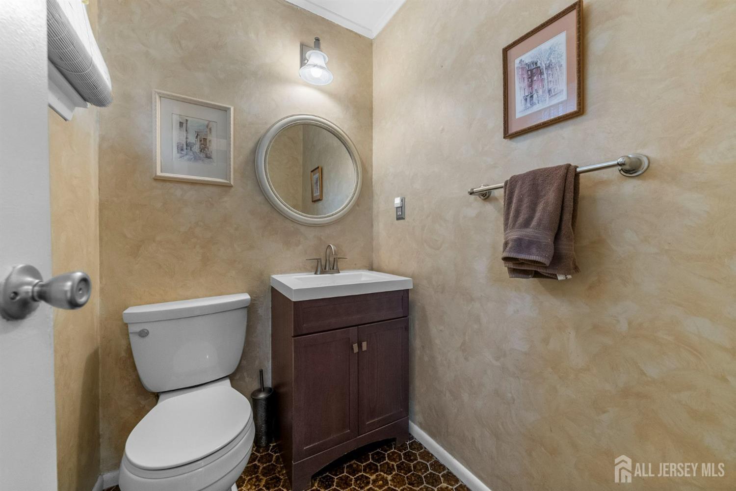 10 Barrie Road East Brunswick, NJ 08816 - Photo 31 of 41 Gallery Image 31