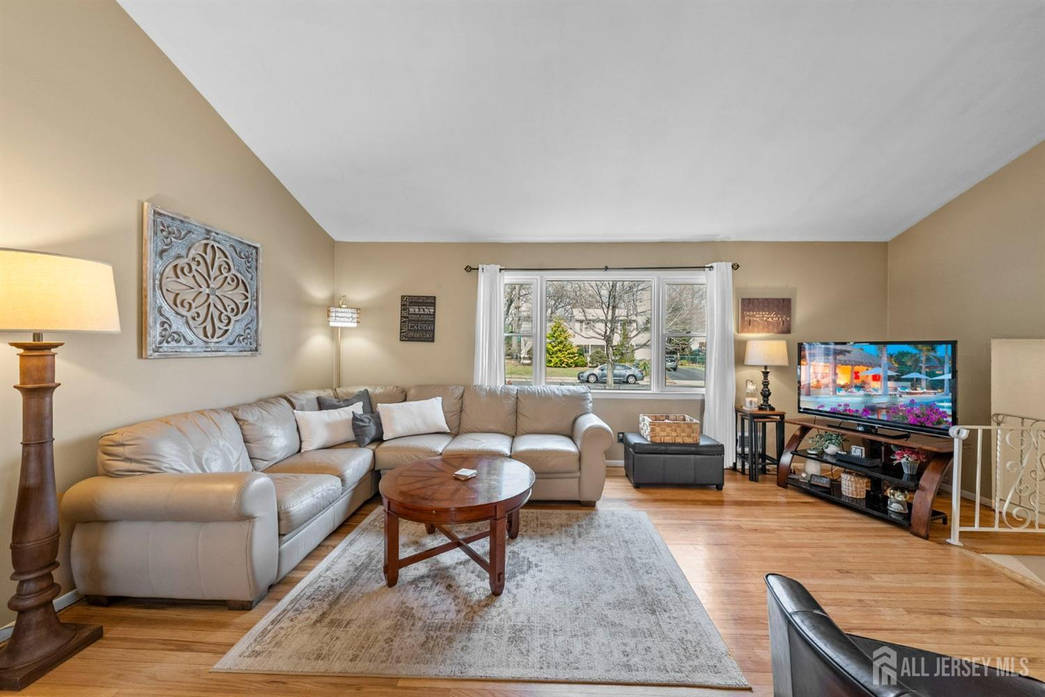 10 Barrie Road East Brunswick, NJ 08816 - Photo 9 of 41 Gallery Image 9