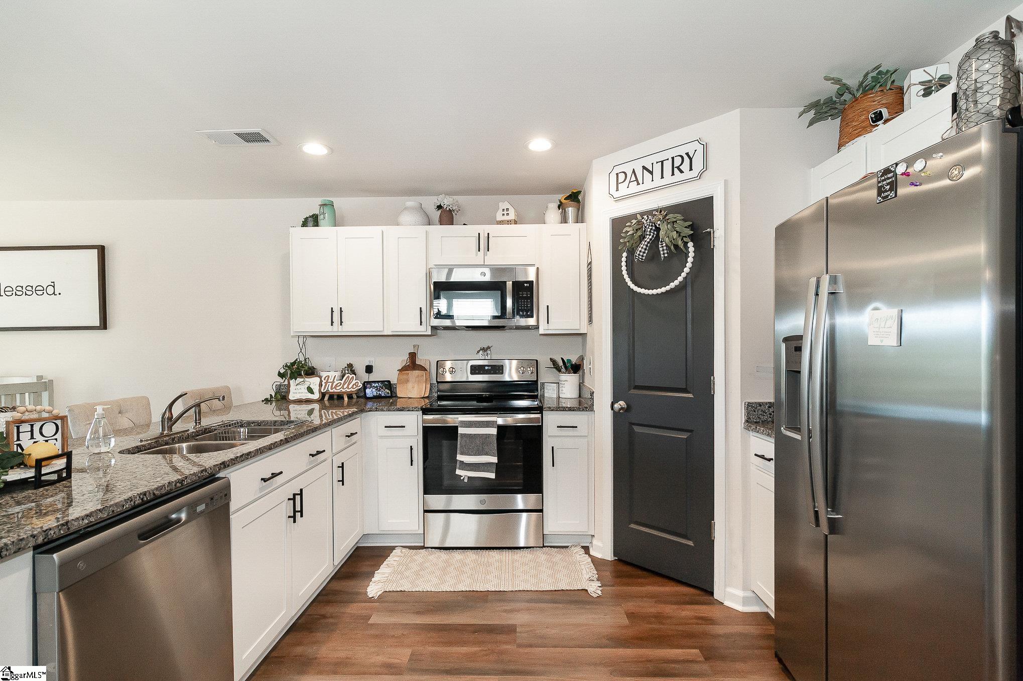 1237 Paramount Drive Lyman, SC 29365 - Photo 13 of 32 Gallery Image 13