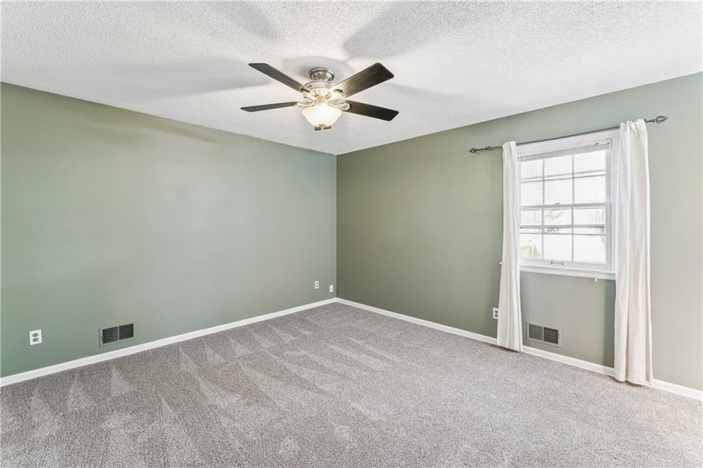 5124 Spring Avenue Kansas City, MO 64133 - Photo 19 of 54